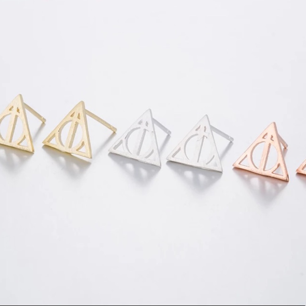 🔴 5/$20 Harry Potter earrings in gold NEW - Picture 3 of 3